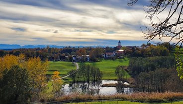 Ausblick im Ebersberger Land in Richtung Berge | ©Anke Heinrich