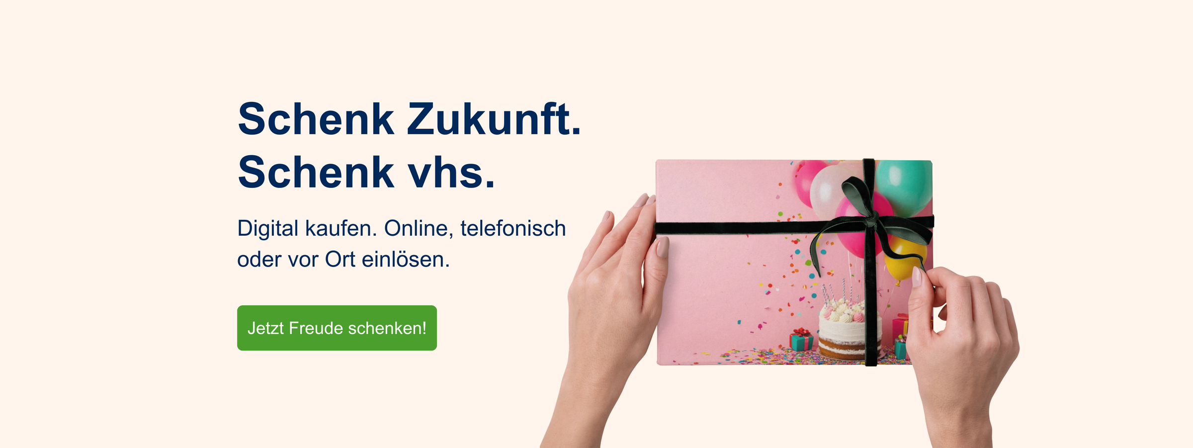 Fröhliche Feier-Szene mit Ballons, Kuchen, Konfetti und Geschenkboxen im Skizzen-Stil